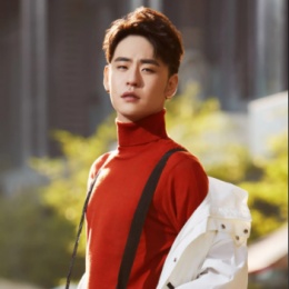 張?jiān)评? /></a></div>
      <p class=